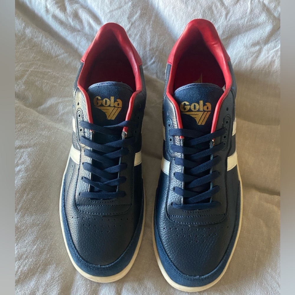 Brand new Men’s Gola sneakers size 9 Navy